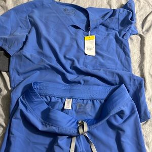 NWT Figs Scrub Top Mens M & Bottom Womens Large